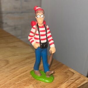 Vintage Where’s Waldo/Wally Figurine (1990)